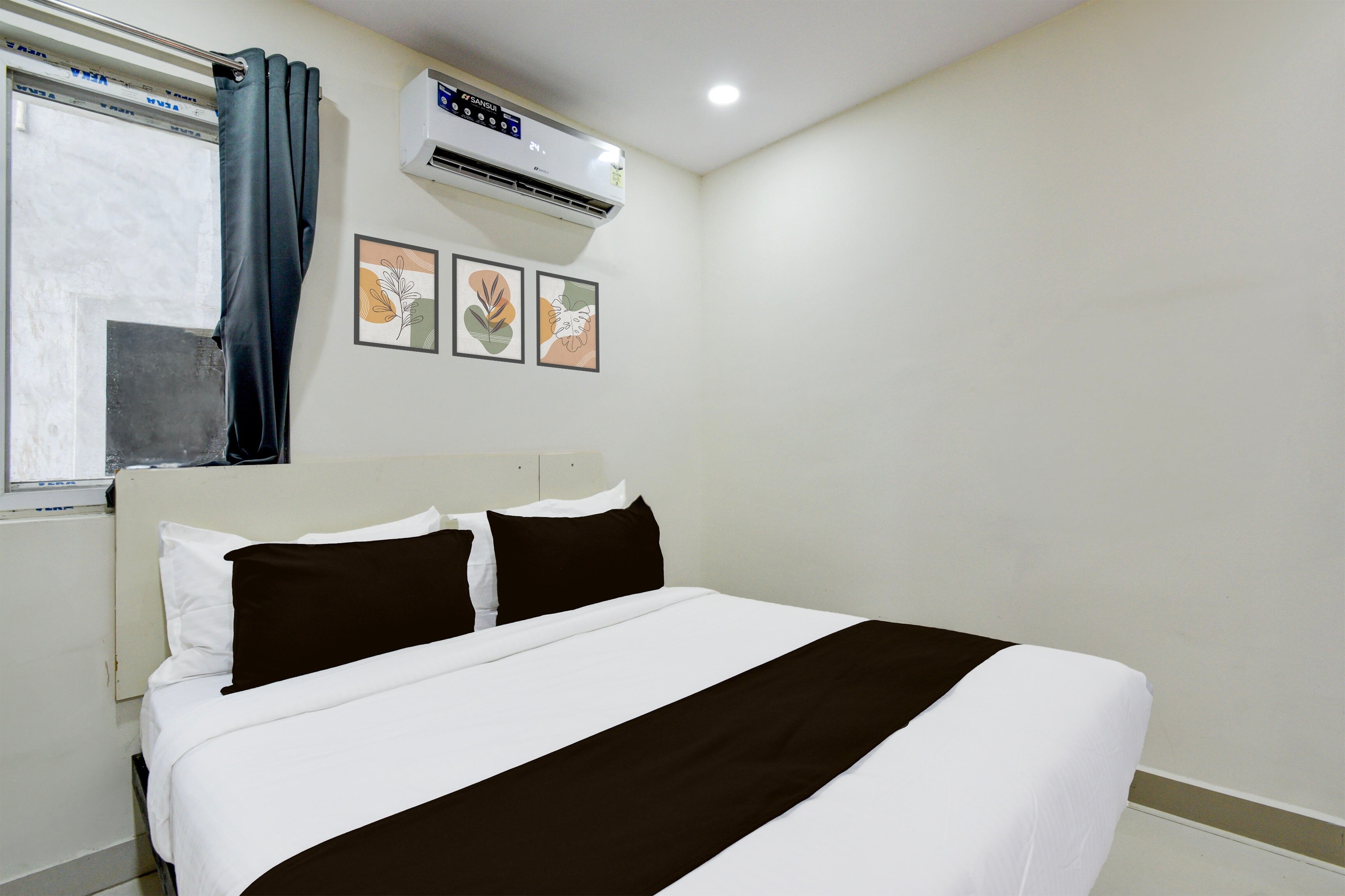 Super HOTEL O NEXOS UNIQUE SUITES - Tap to explore photos