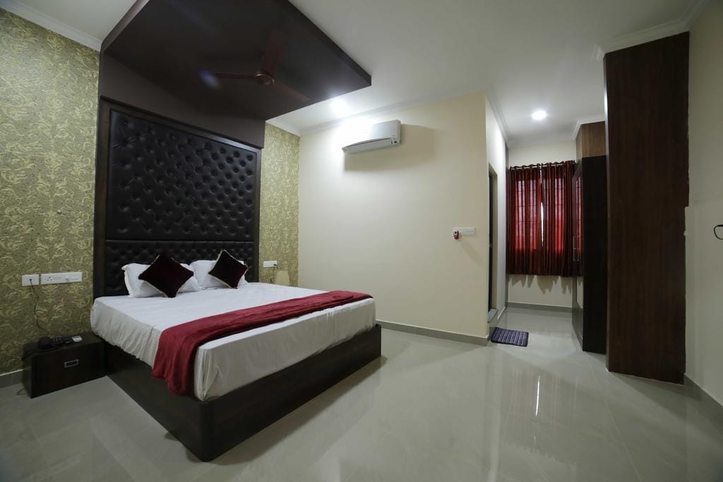 Shivalaya Residency - Tap to explore photos