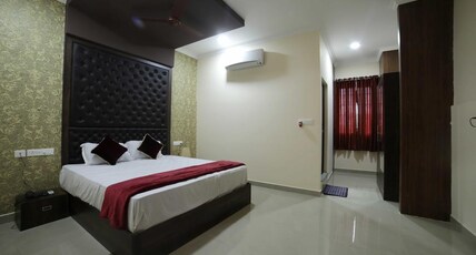 Shivalaya Residency Room Type - DELUXE PREMIUM (A.C)