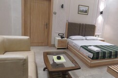 Boulevard Hotel