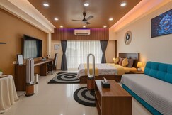 The Nesting Nook || Entire Studio Apartment Near Airport