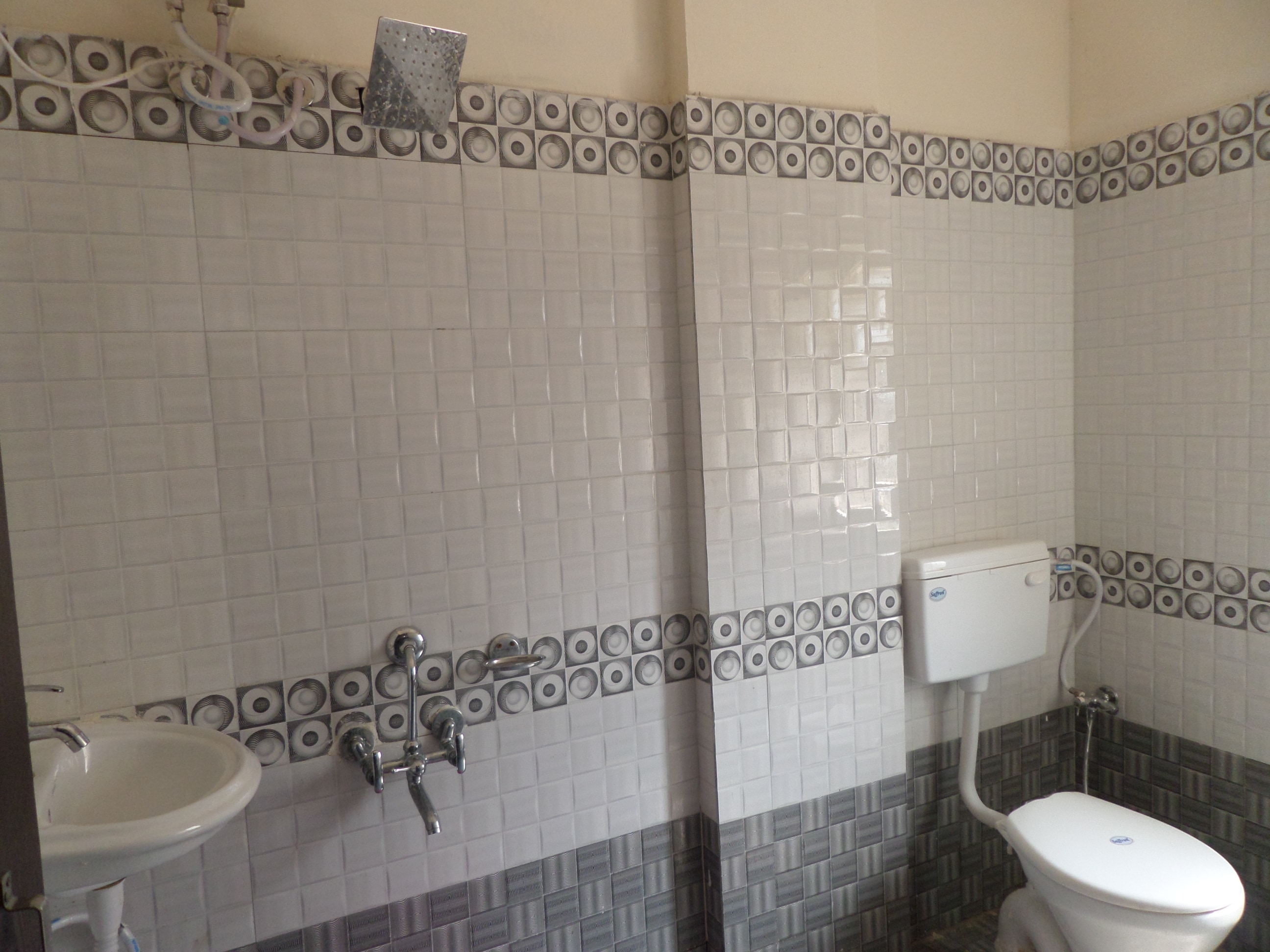 Krishna Palace - Tap to explore photos