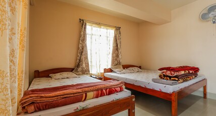 Pine Hill Home Stay Room Type - Triple Bedded Room