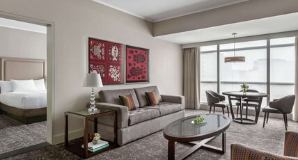 El Pardo DoubleTree by Hilton Room Type - 1 KING BED 1 BDRM SUITE