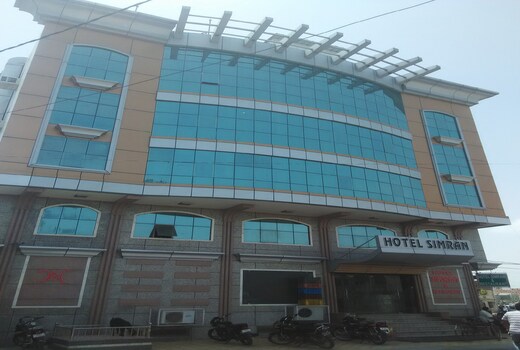 Hotel Simran & Restaurant