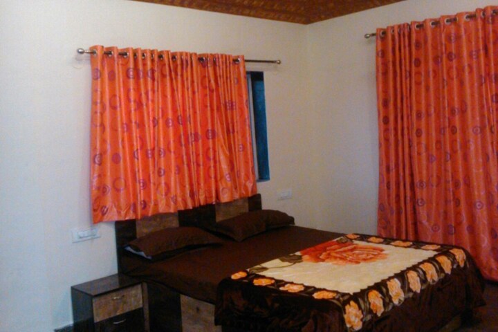view point bunglow no.2 (3BHK) Panchgani - Tap to explore photos