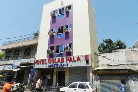 HOTEL GULAB PALACE & RESTAURANT
