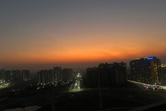 Serene GHAR Hourly Available