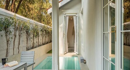 MansionHaus Room Type - Junior Jacuzzi Suite