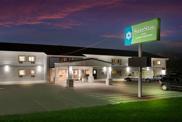 SureStay Hotel by Best Western Presque Isle - Tap to explore photos