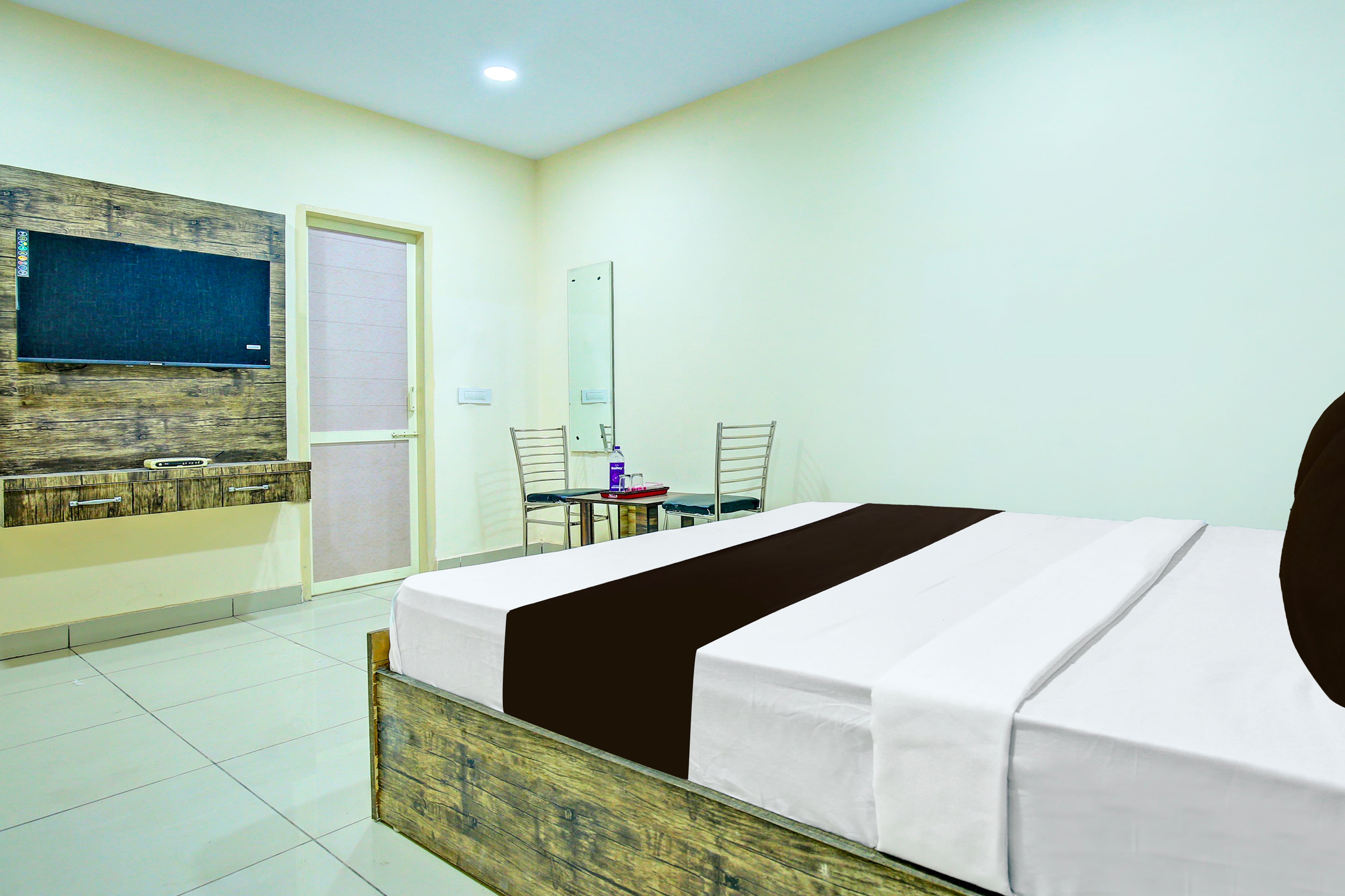 Hotel O WELL GUEST HOUSE - Tap to explore photos