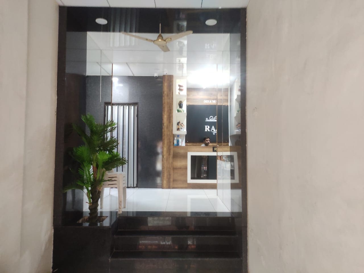 Hotel Rajdhani - Tap to explore photos