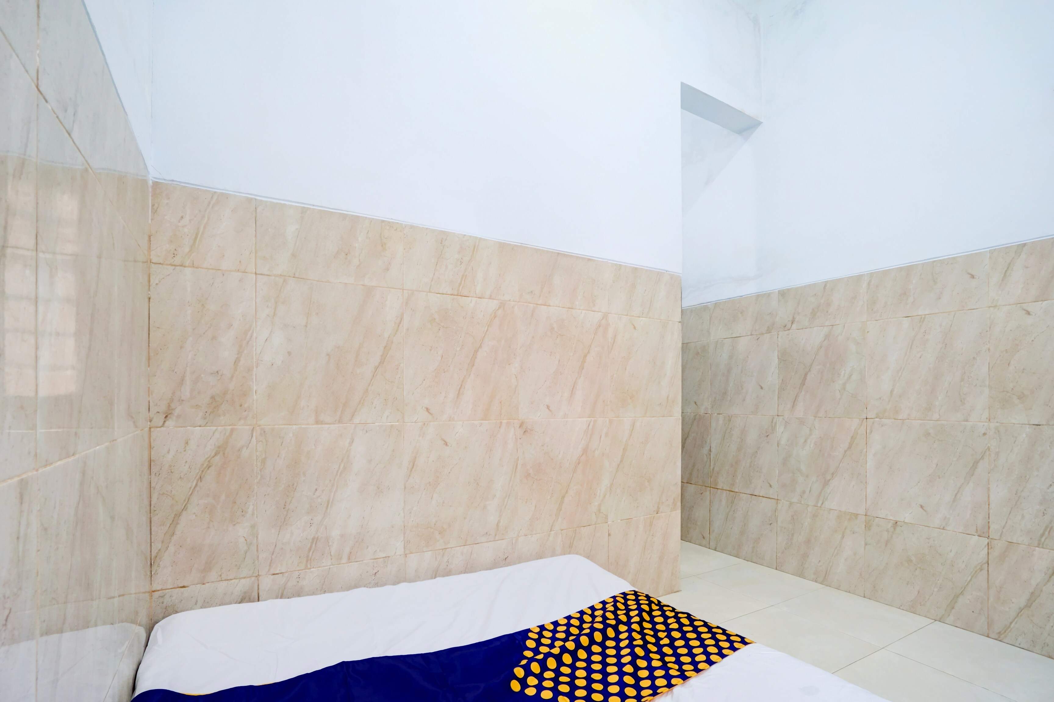 Hotel O Karman's Sari Homestay Syariah - Tap to explore photos