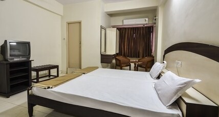 Hotel Maya Deluxe Room Type - Deluxe AC Room