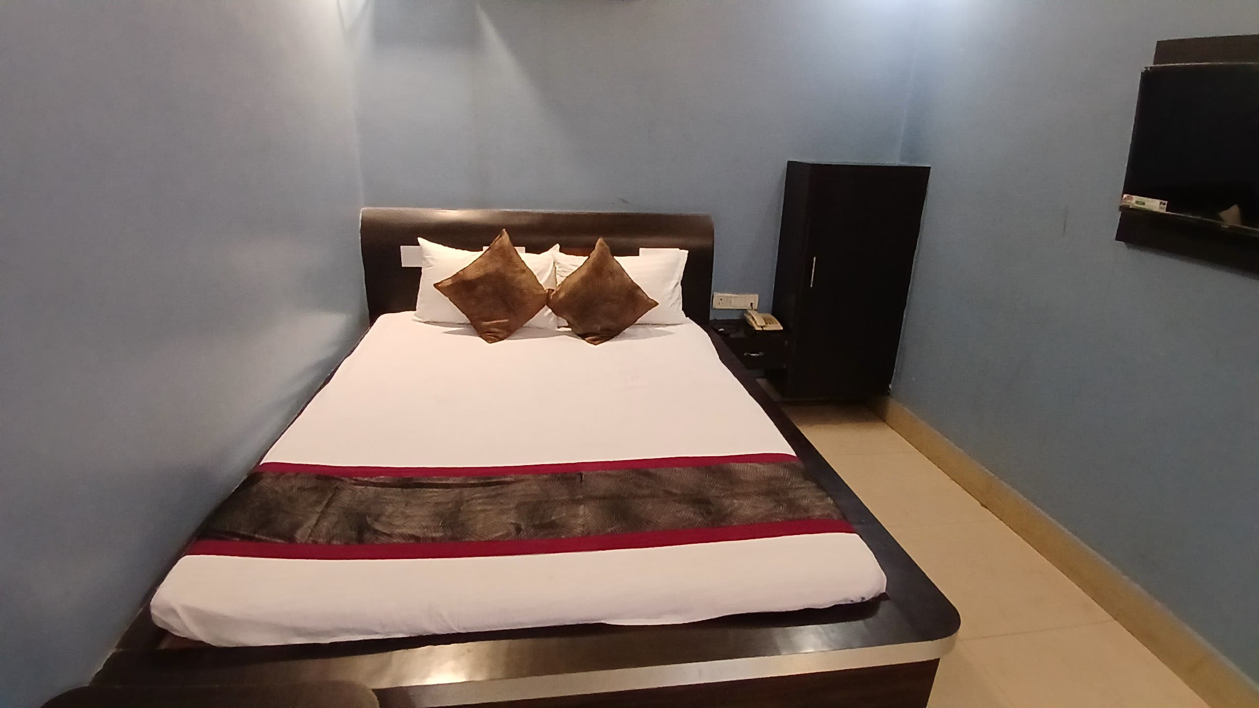 HOTEL SHREYASH INN - Tap to explore photos