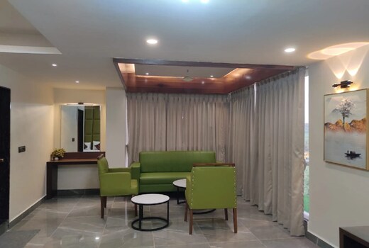 Hotel Meena Residency
