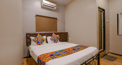 FabHotel Comfort Stay Room Type - Deluxe Room