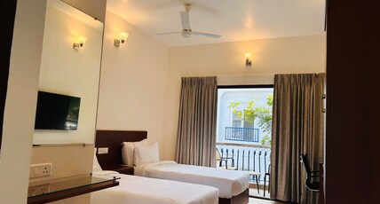 Le Miami Resort Room Type - Elite Twin Room with Balcony