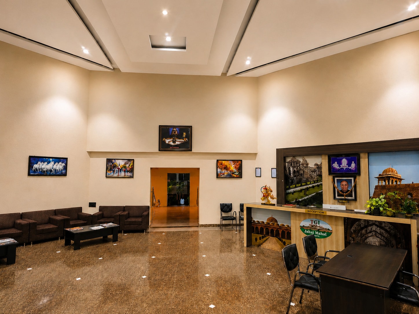 Main gallery