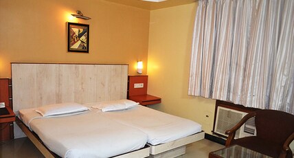 HOTEL HARJIT RESIDENCY Room Type - Royal Club