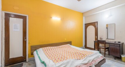 SAROJDEEP GUEST HOUSE Room Type - AC STANDARD
