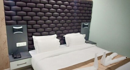 HOTEL SAAYEIN RESIDENCY Room Type - Suite Room
