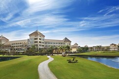 Hilton Pyramids Golf