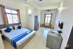 Sai Inn | Bhetapara Main Road