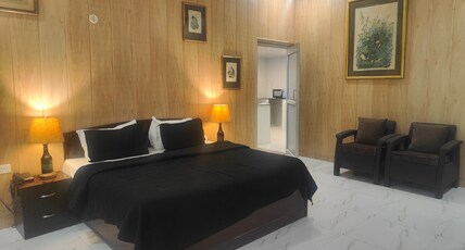Mikes Forest Retreat Room Type - Amrapali Villa Serviced Cottage-