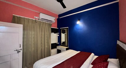 Brothers Hotel and Restaurant Room Type - Super Deluxe Room