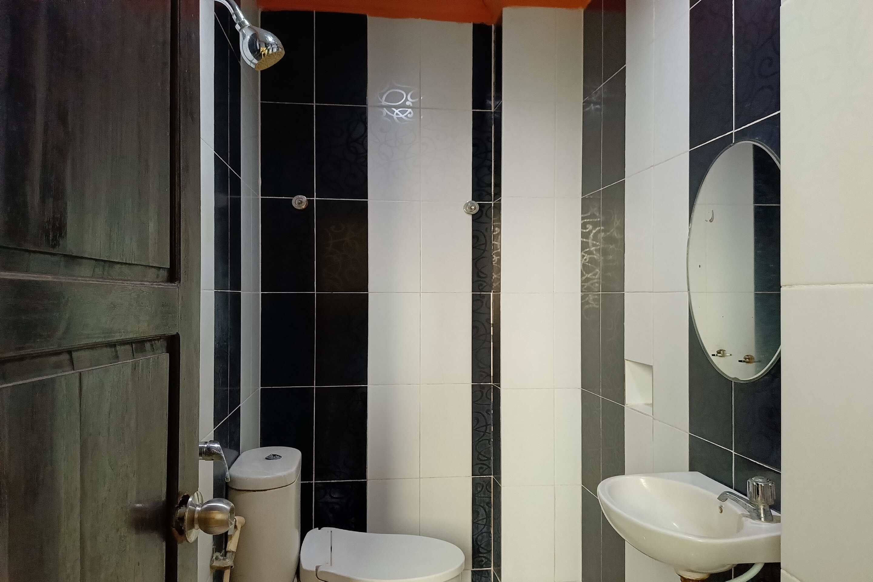 Hotel O Puri Homestay - Tap to explore photos