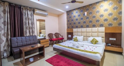 Hotel Madhuban Room Type - VIP room double