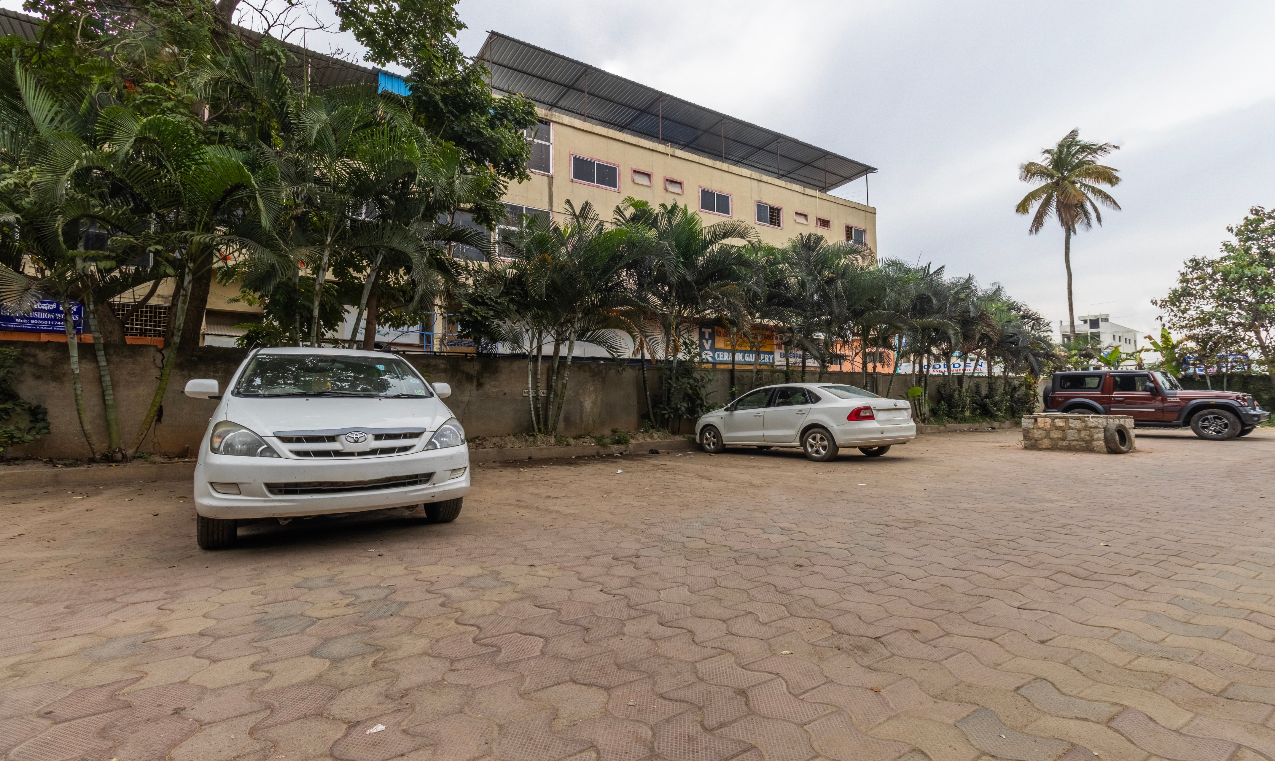 Treebo Suvarna Comforts - Tap to explore photos