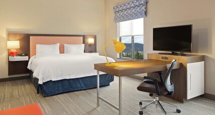 Hampton Inn & Suites Spokane Valley, WA Room Type - 1 KING STUDIO SUITE NSMK
