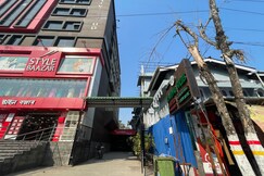 Living Hub Hotel