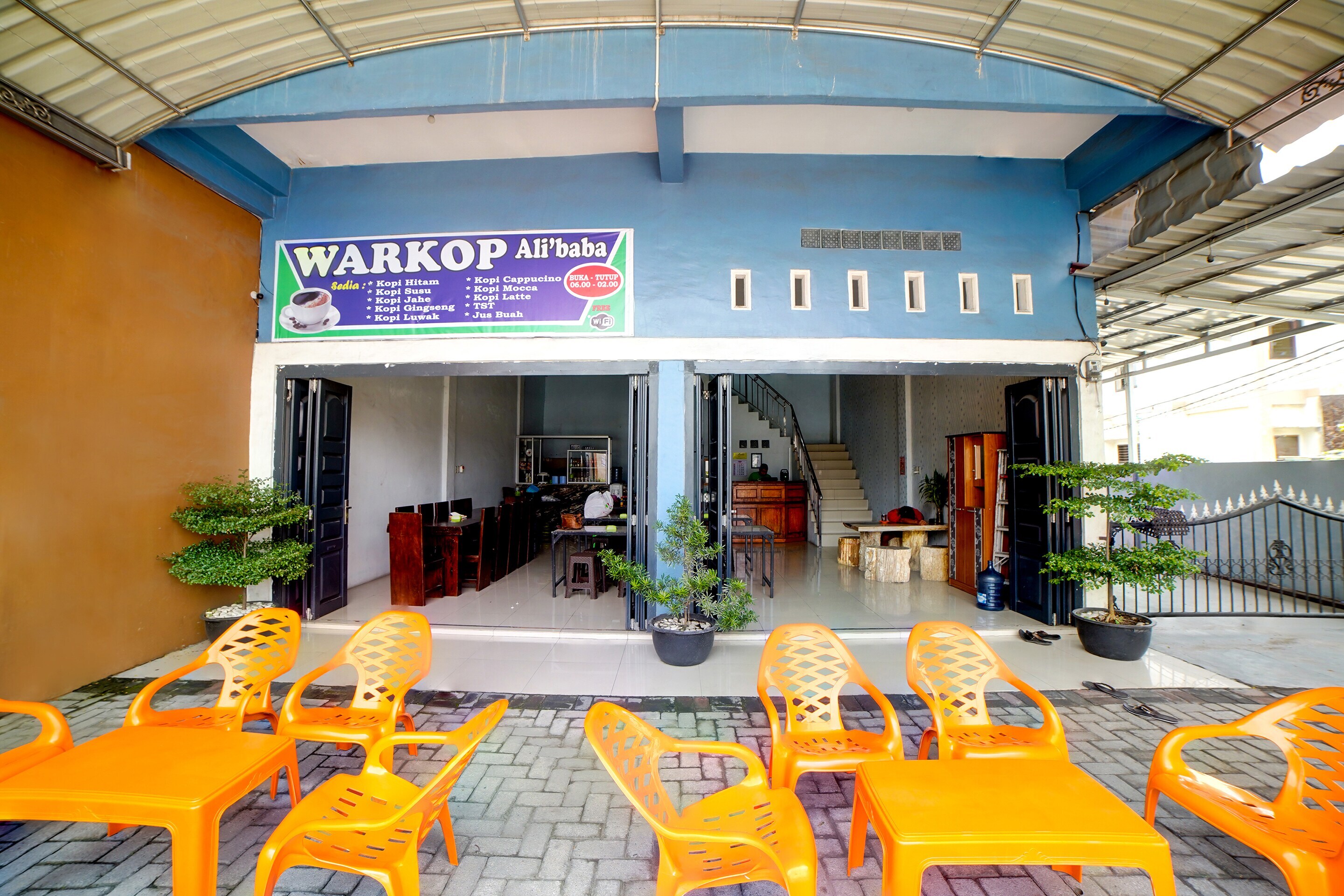 Hotel O Gurusinga Guesthouse - Tap to explore photos