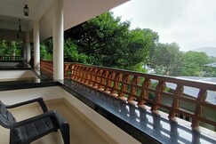 Hornbill Homestay- Rooms (Deluxe Room)