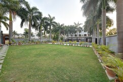 Clay Shivani by Soil to Soul - A Boutique Stay