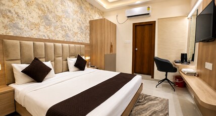 Aaditri Inn Room Type - Deluxe Double Room Aaditri Inn Room Type - Deluxe Double Room