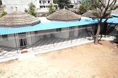 Shyam Luxurious Huts and Guest House
