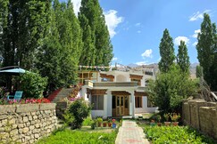 Glacier View Guest House