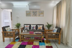 Kuvera Luxe Retreat near Delhi Airport and Spinal Injury Hospital Vasant Kunj