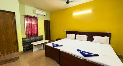VIP Residency Hotel And Restaurant Room Type - Deluxe Triple Room