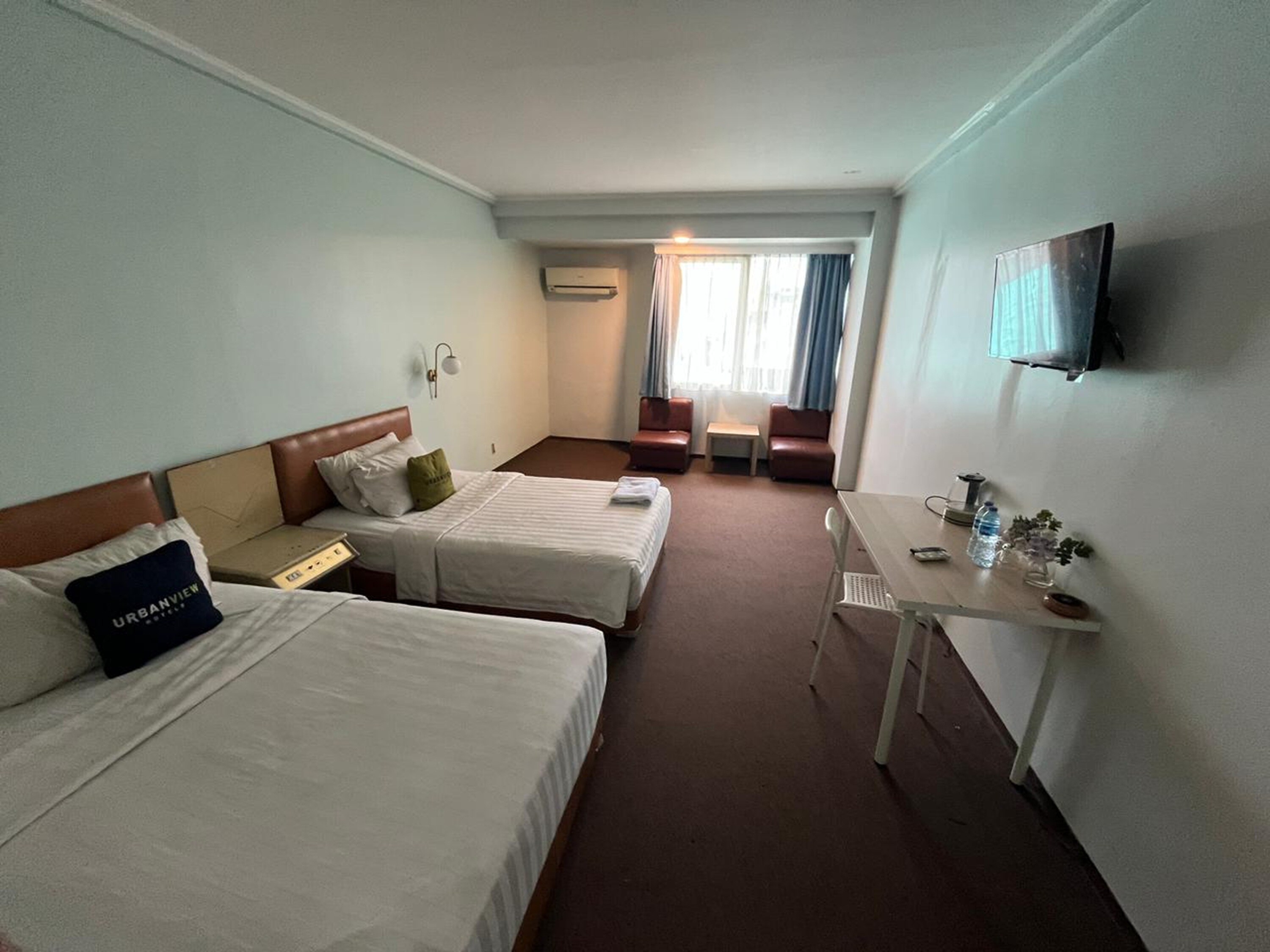 Hotel O Kebayoran - Tap to explore photos