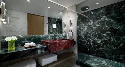 Athenaeum InterContinental Room Type - 1 King Premium