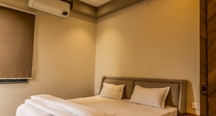 Vijay's Luxury Apartment Room Type - Suite 2 Bedroom Furnished With Balcony Vijay's Luxury Apartment Room Type - Suite 2 Bedroom Furnished With Balcony