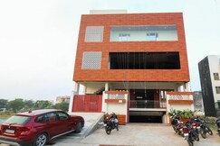 Hotel O by OYO A-Square Homes
