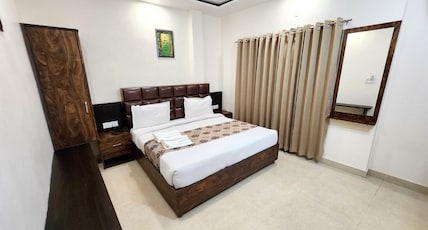 Hotel Krishna Regency Room Type - Queen Room With Balcony