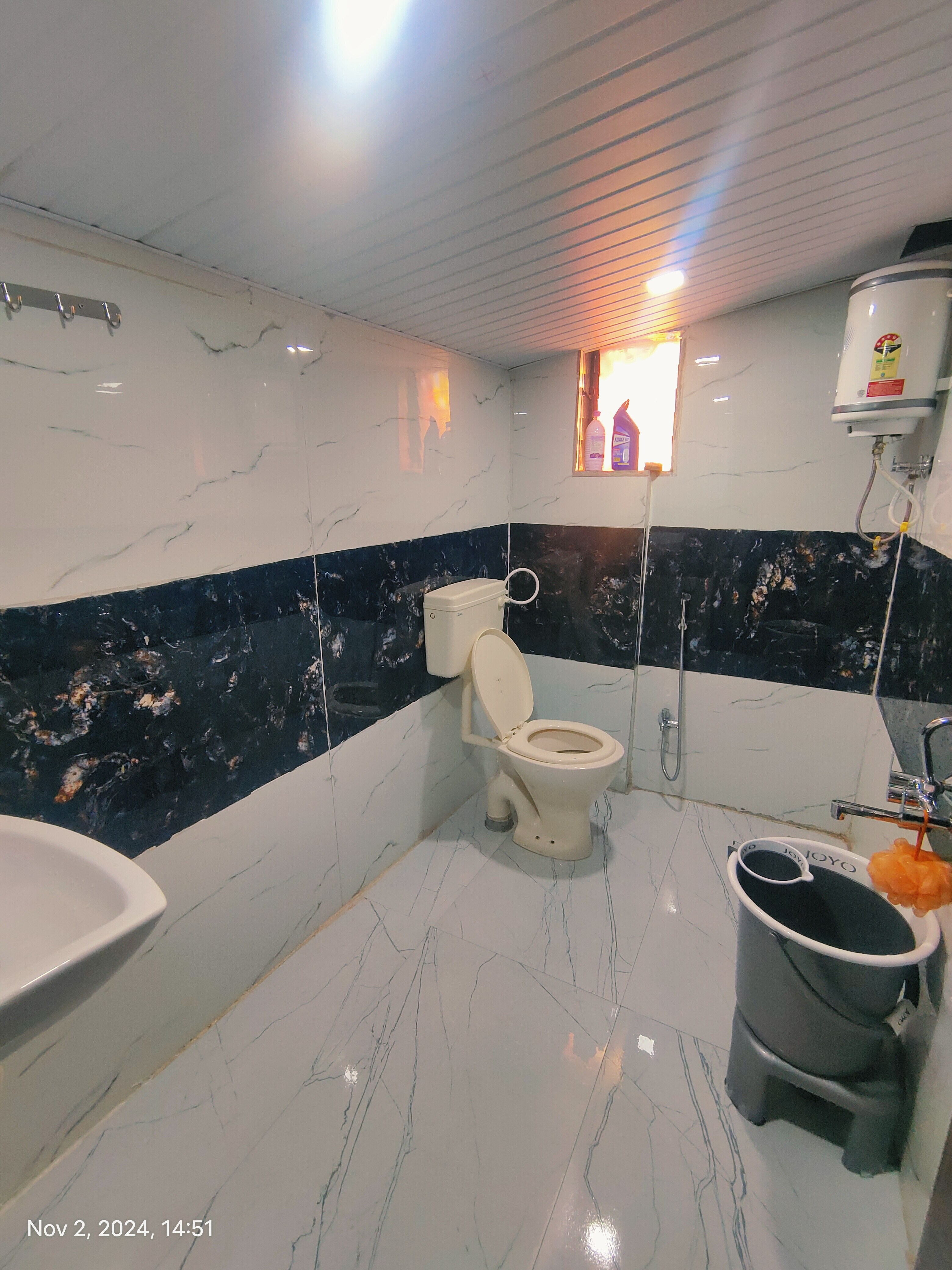 Seeta Smruti Guest House - Tap to explore photos