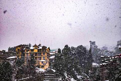 Hotel Ambika Bliss Manali